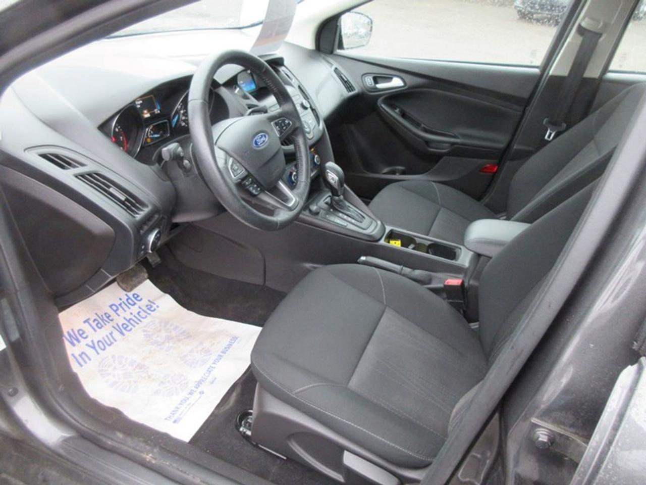 2018 Ford Focus SE Photo