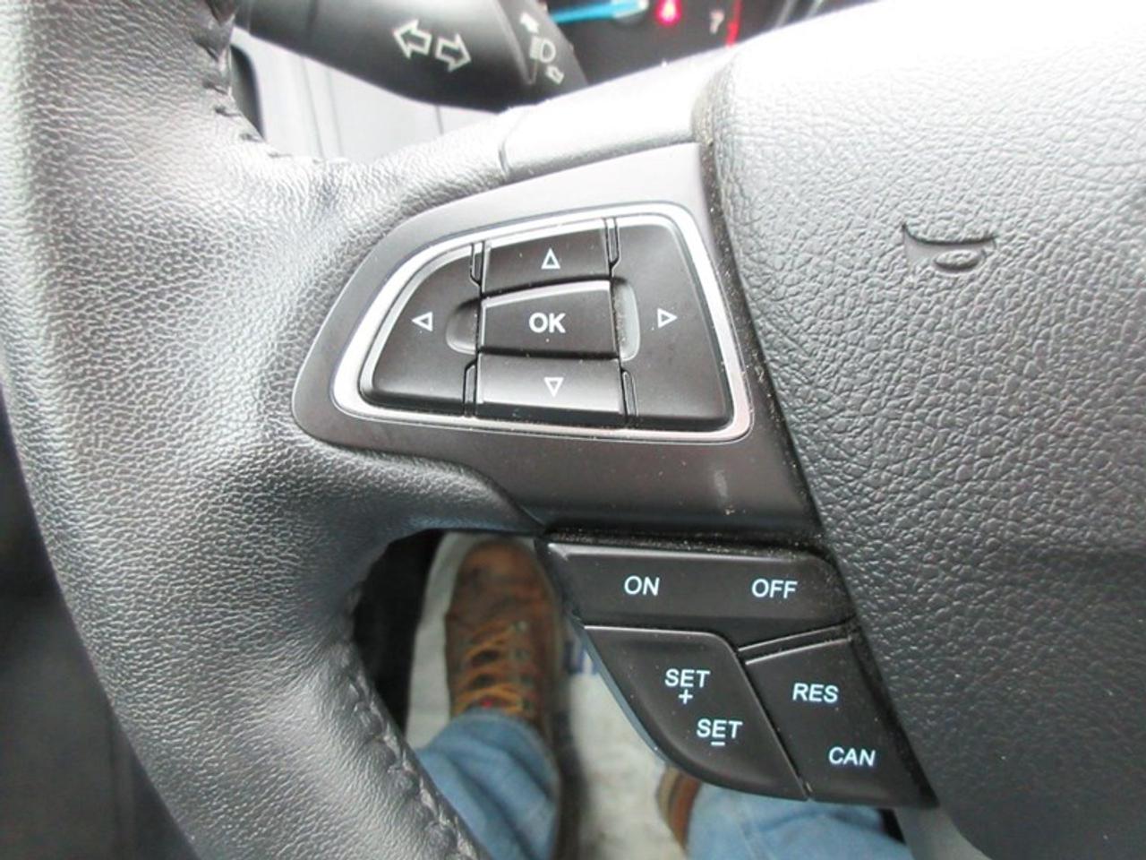 2018 Ford Focus SE Photo