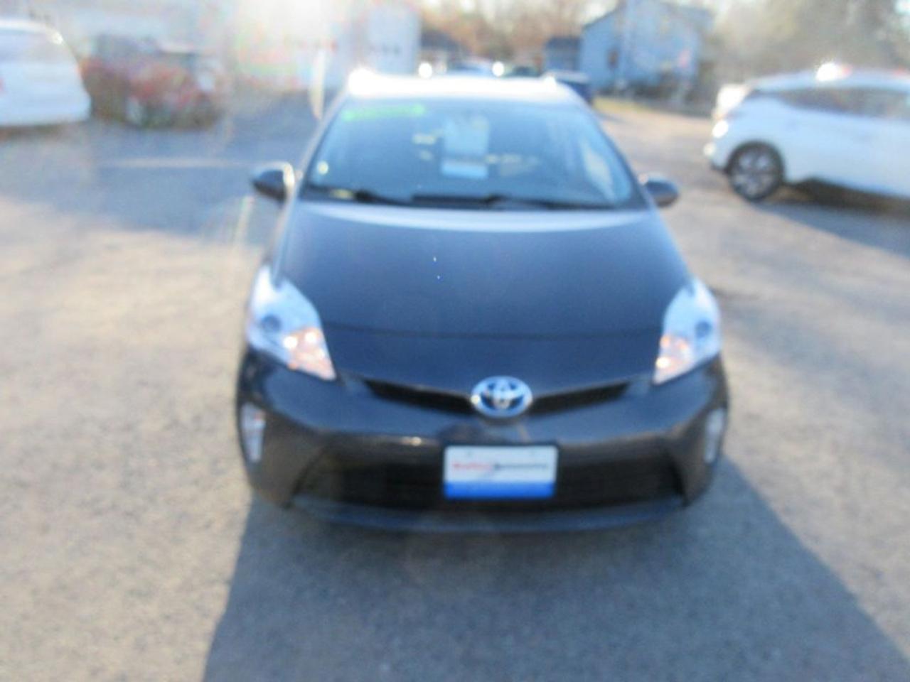 2014 Toyota Prius Hatchback Photo