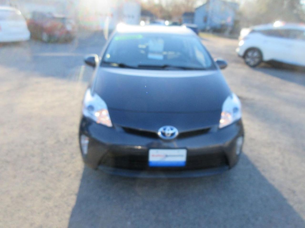 2014 Toyota Prius Hatchback Photo