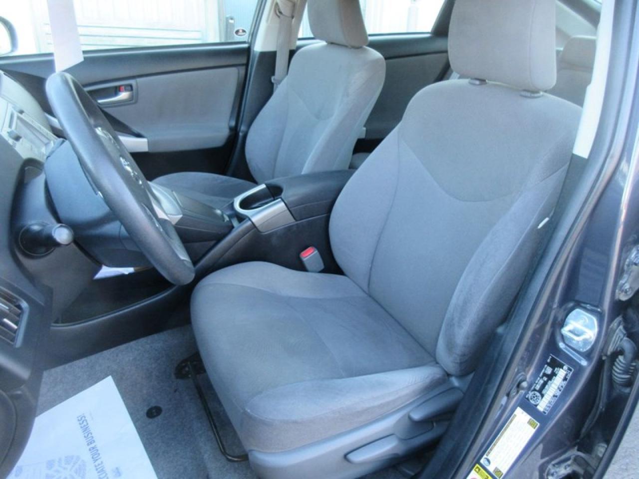 2014 Toyota Prius Hatchback Photo