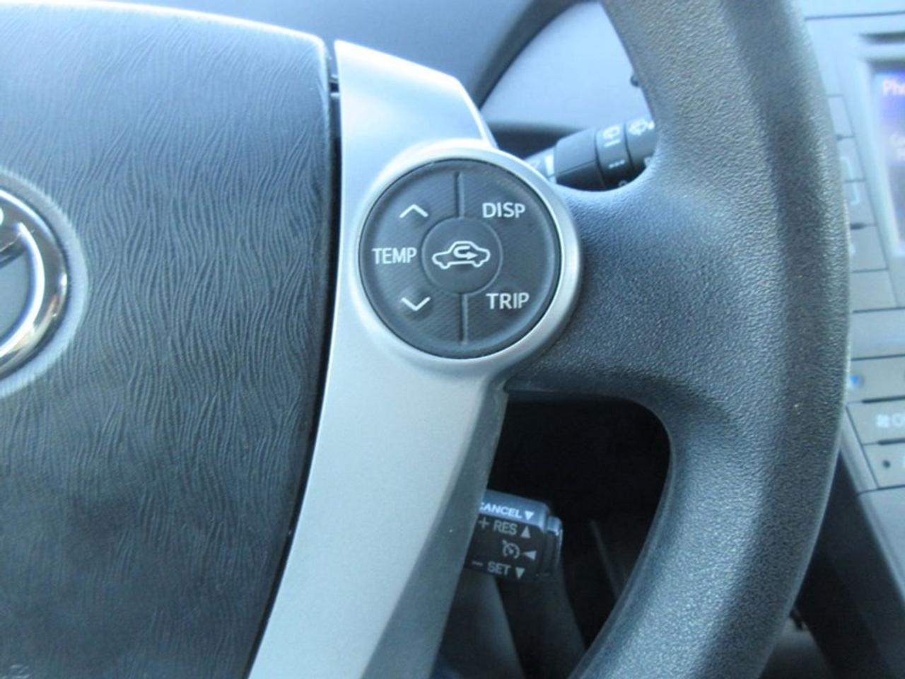 2014 Toyota Prius Hatchback Photo
