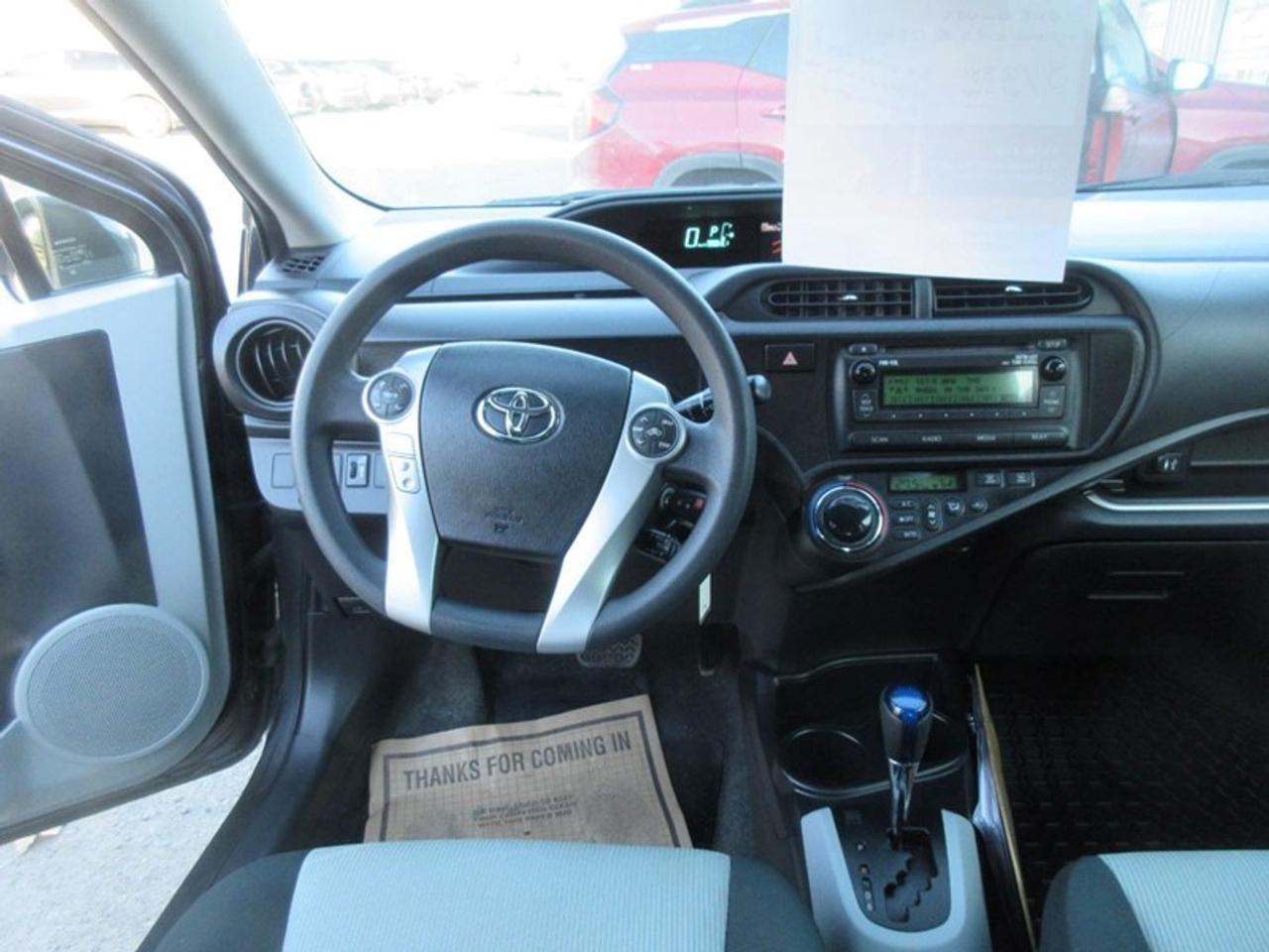 2014 Toyota Prius c Hatchback Photo