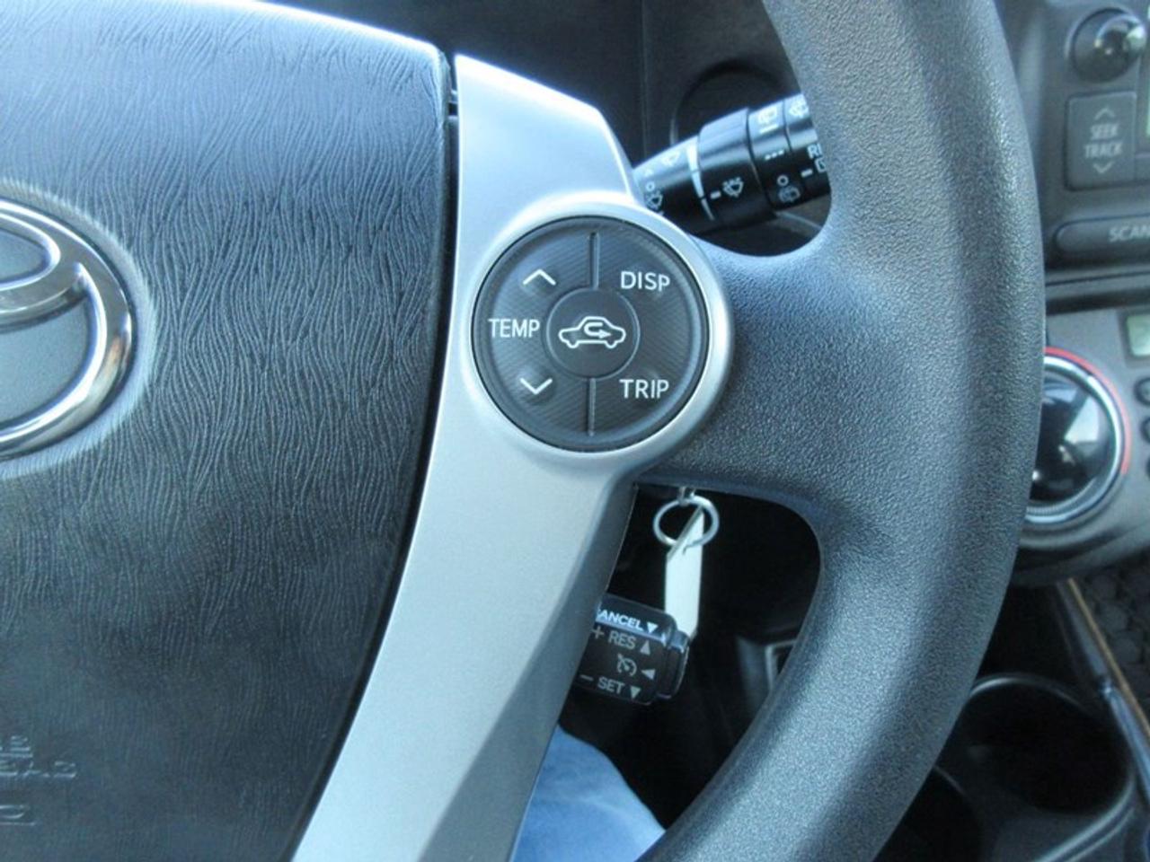 2014 Toyota Prius c Hatchback Photo
