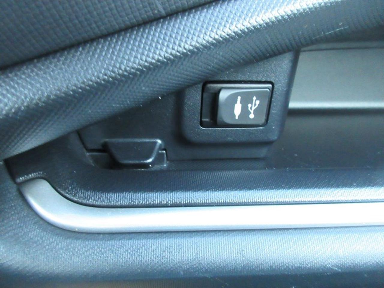 2014 Toyota Prius c Hatchback Photo