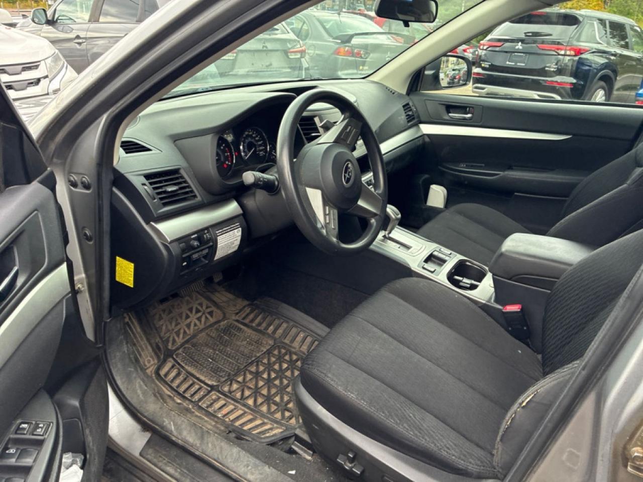 2010 Subaru Outback **CERTIFIED** CLEAN CARFAX | LOW KM Photo