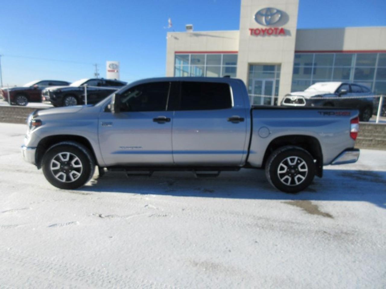 2021 Toyota Tundra SR5 5.7L V8 CREWMAX Photo5