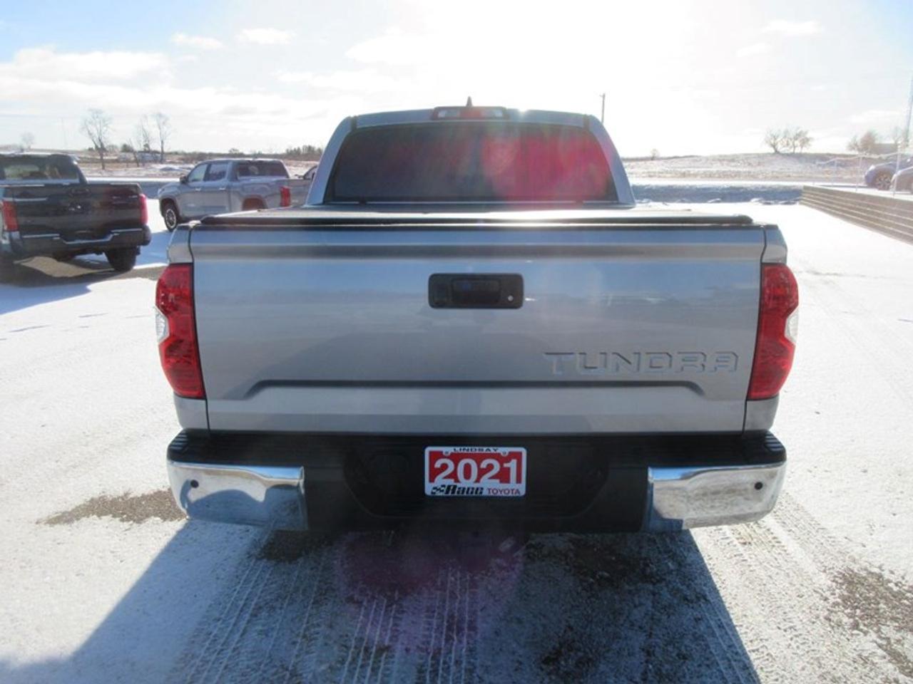 2021 Toyota Tundra SR5 5.7L V8 CREWMAX Photo