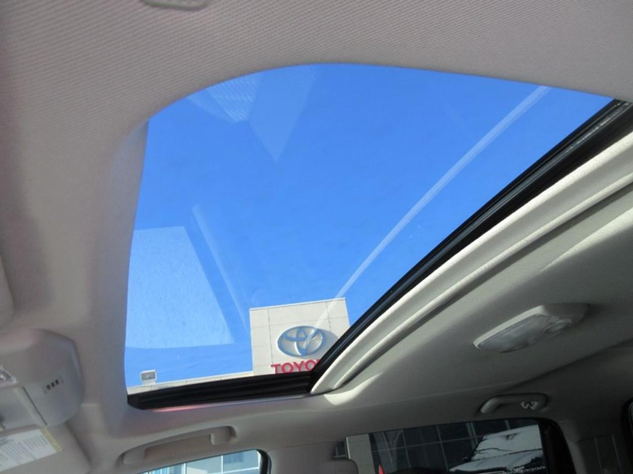 2021 Toyota Tundra SR5 5.7L V8 CREWMAX Photo