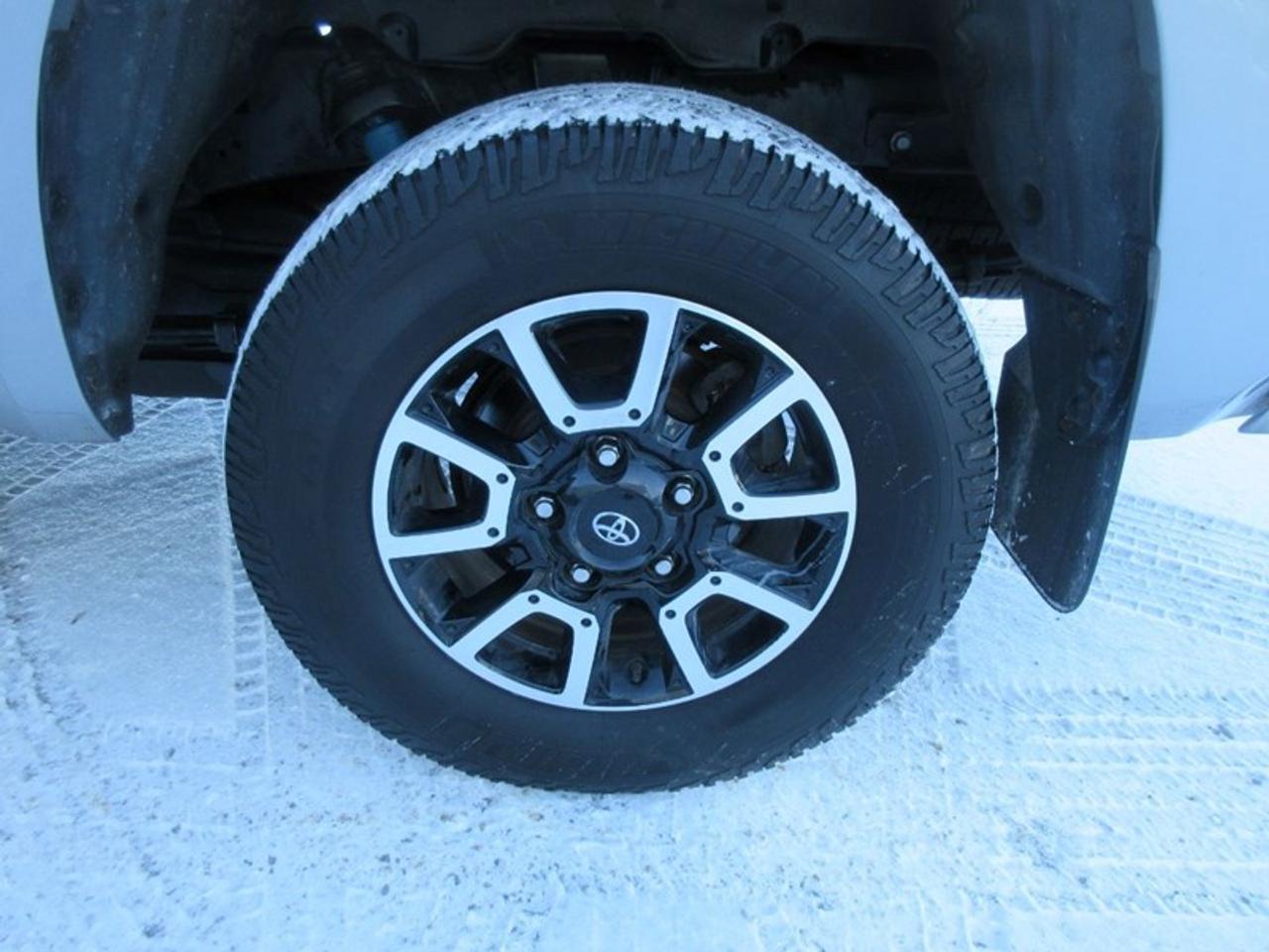 2021 Toyota Tundra SR5 5.7L V8 CREWMAX Photo