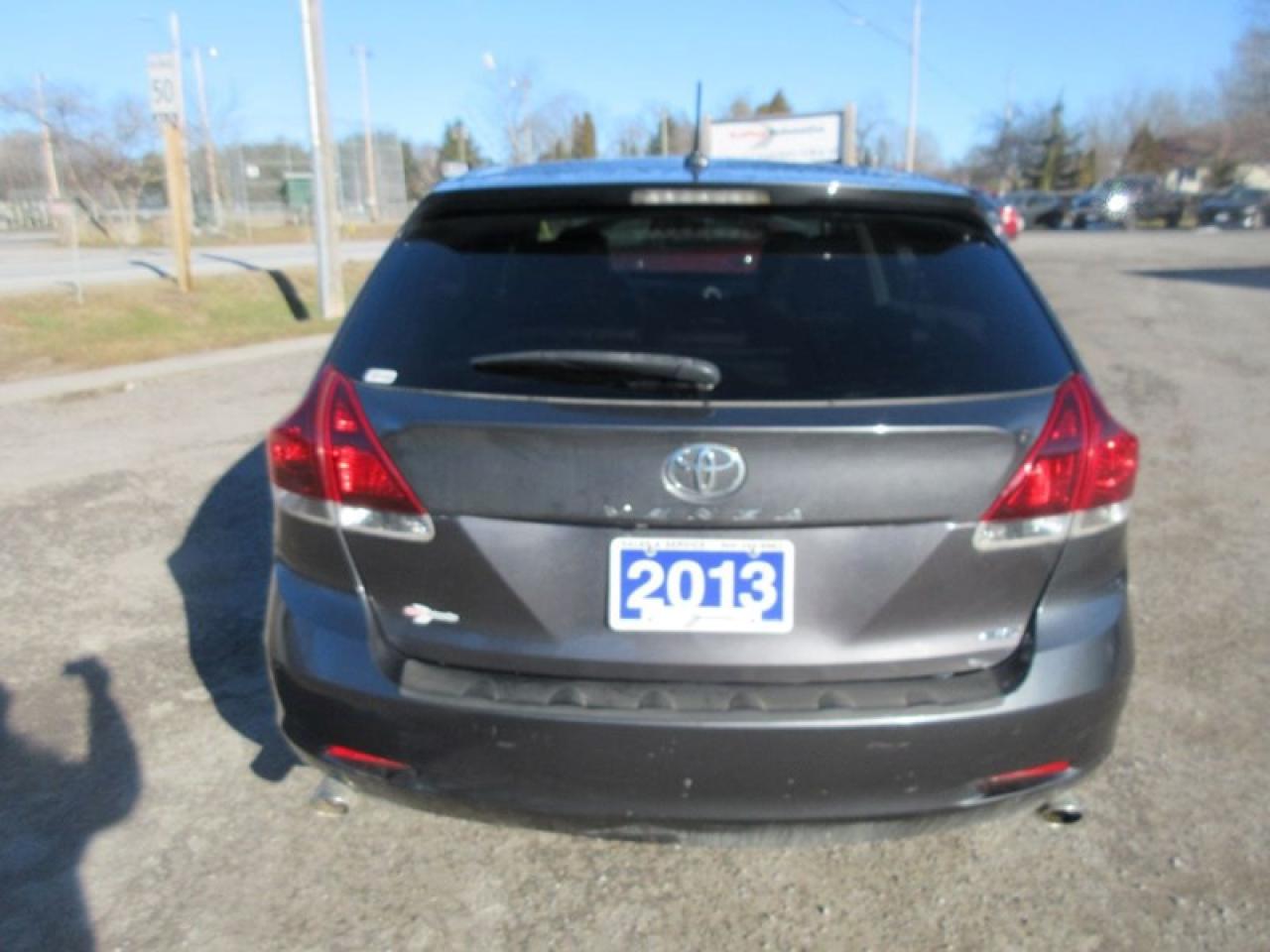 2013 Toyota Venza LIMITED AWD Photo3