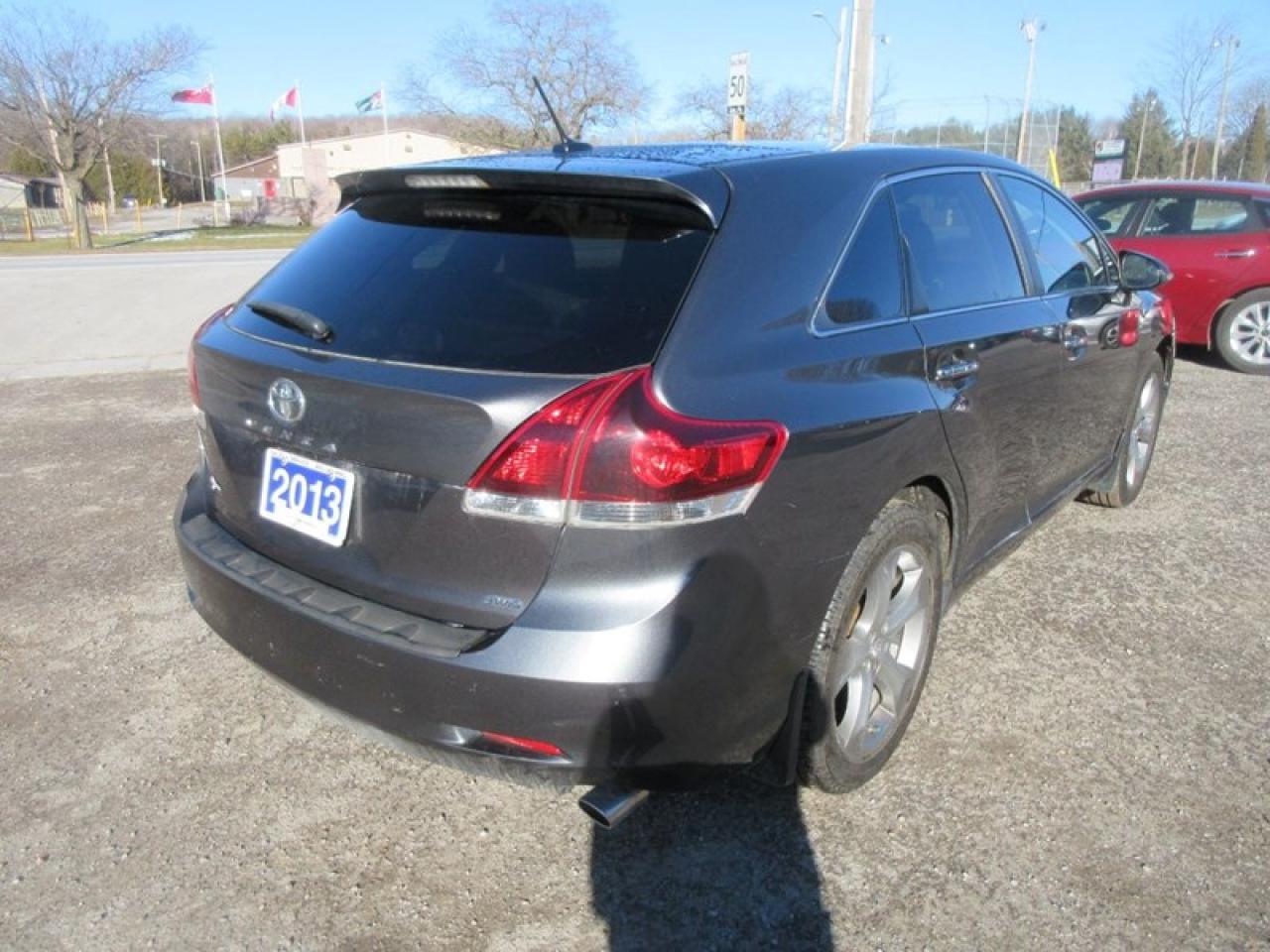 2013 Toyota Venza LIMITED AWD Photo