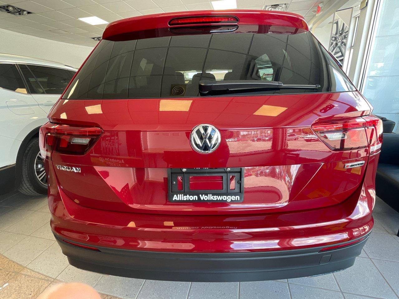 2020 Volkswagen Tiguan Comfortline 2.0T 8sp at w/Tip 4M Photo