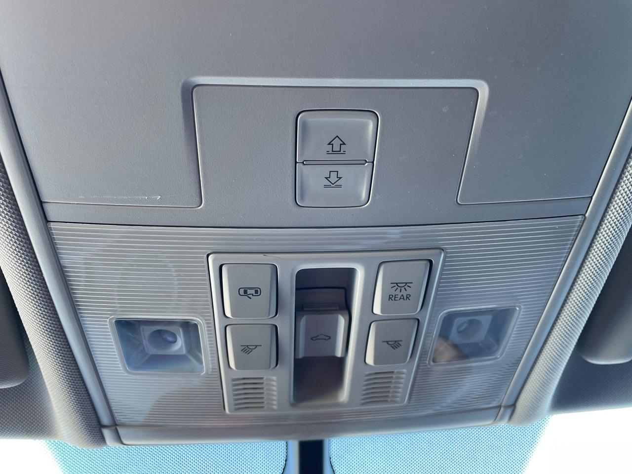 2020 Volkswagen Tiguan Comfortline 2.0T 8sp at w/Tip 4M Photo