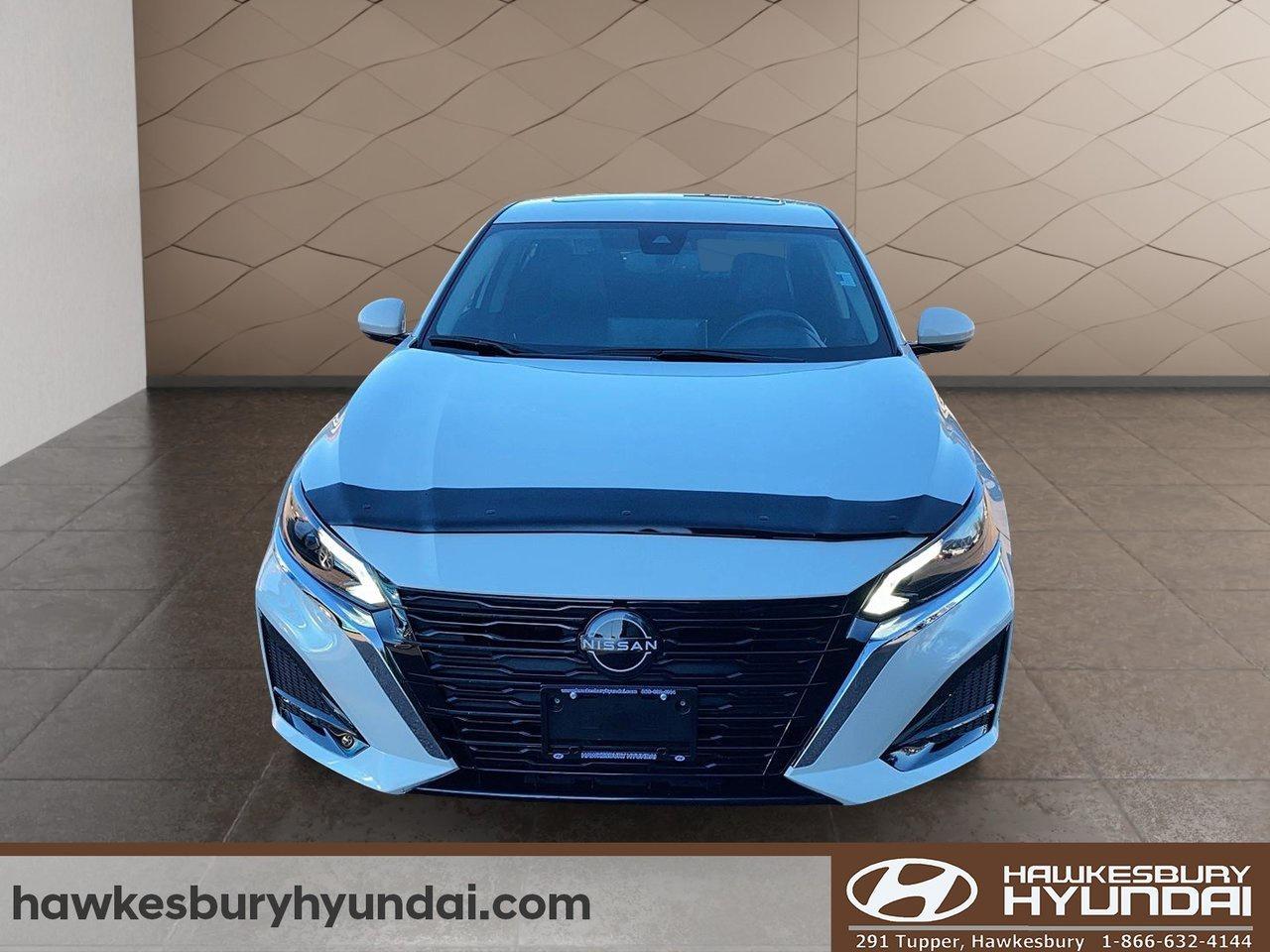 2024 Nissan Altima Platinum Photo