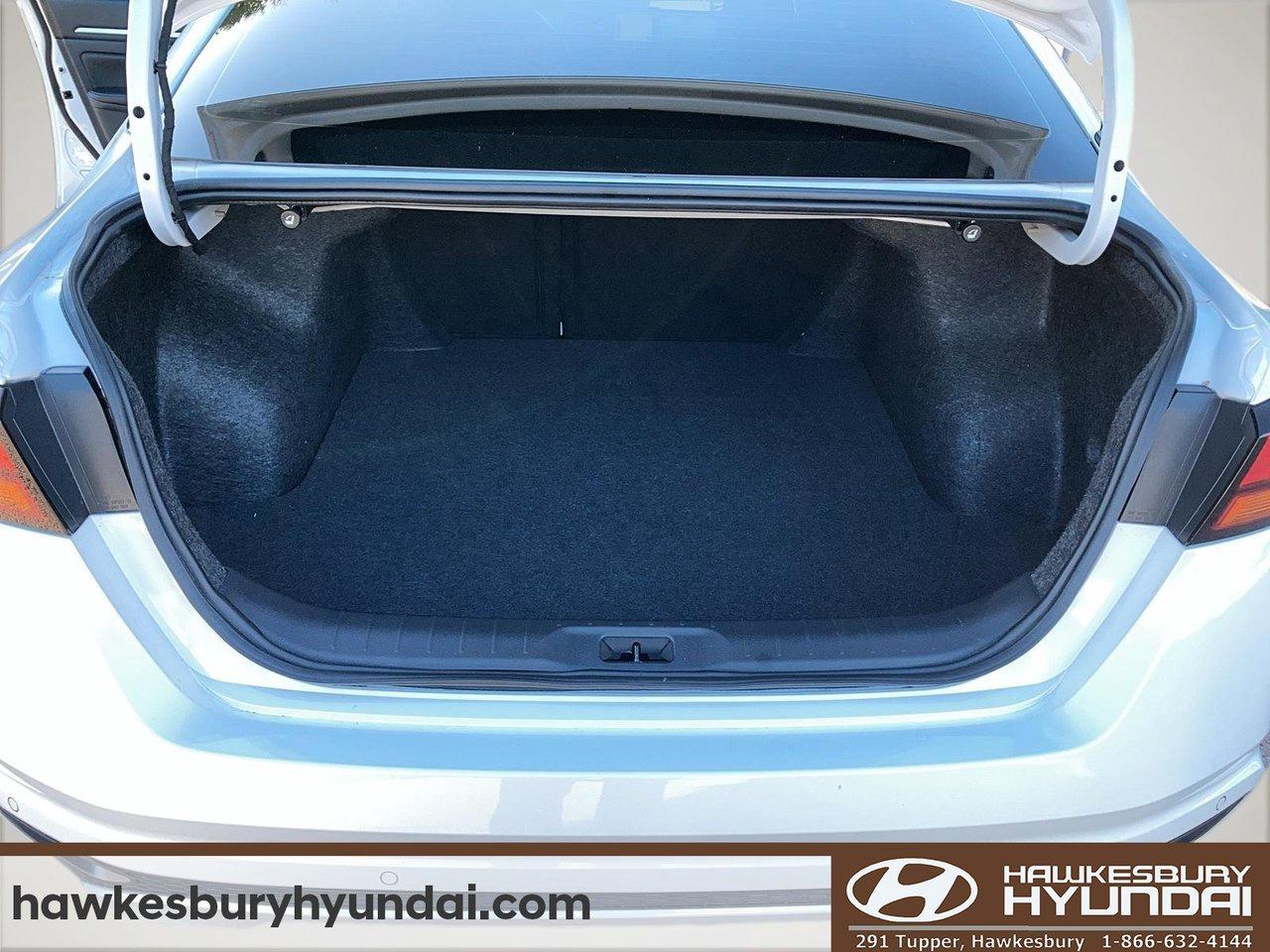 2024 Nissan Altima Platinum Photo