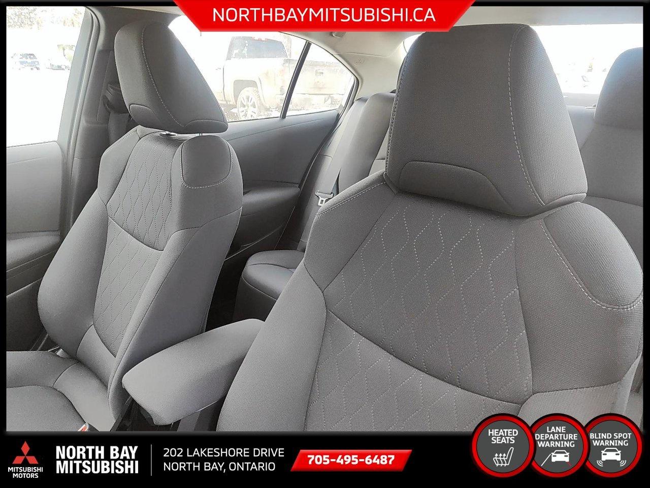 2022 Toyota Corolla LE Photo