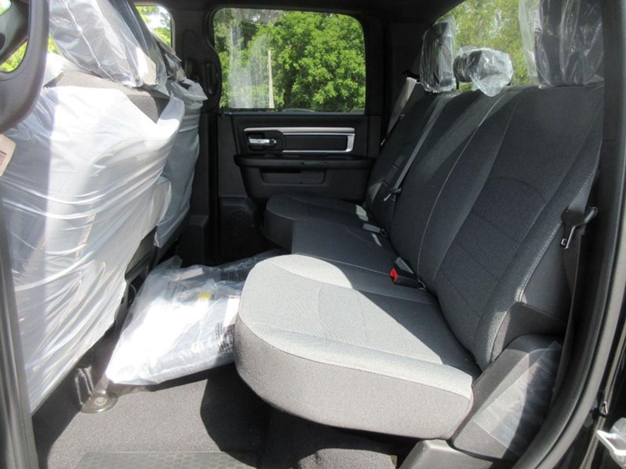 2022 RAM 1500 Classic Warlock Crew Cab Photo