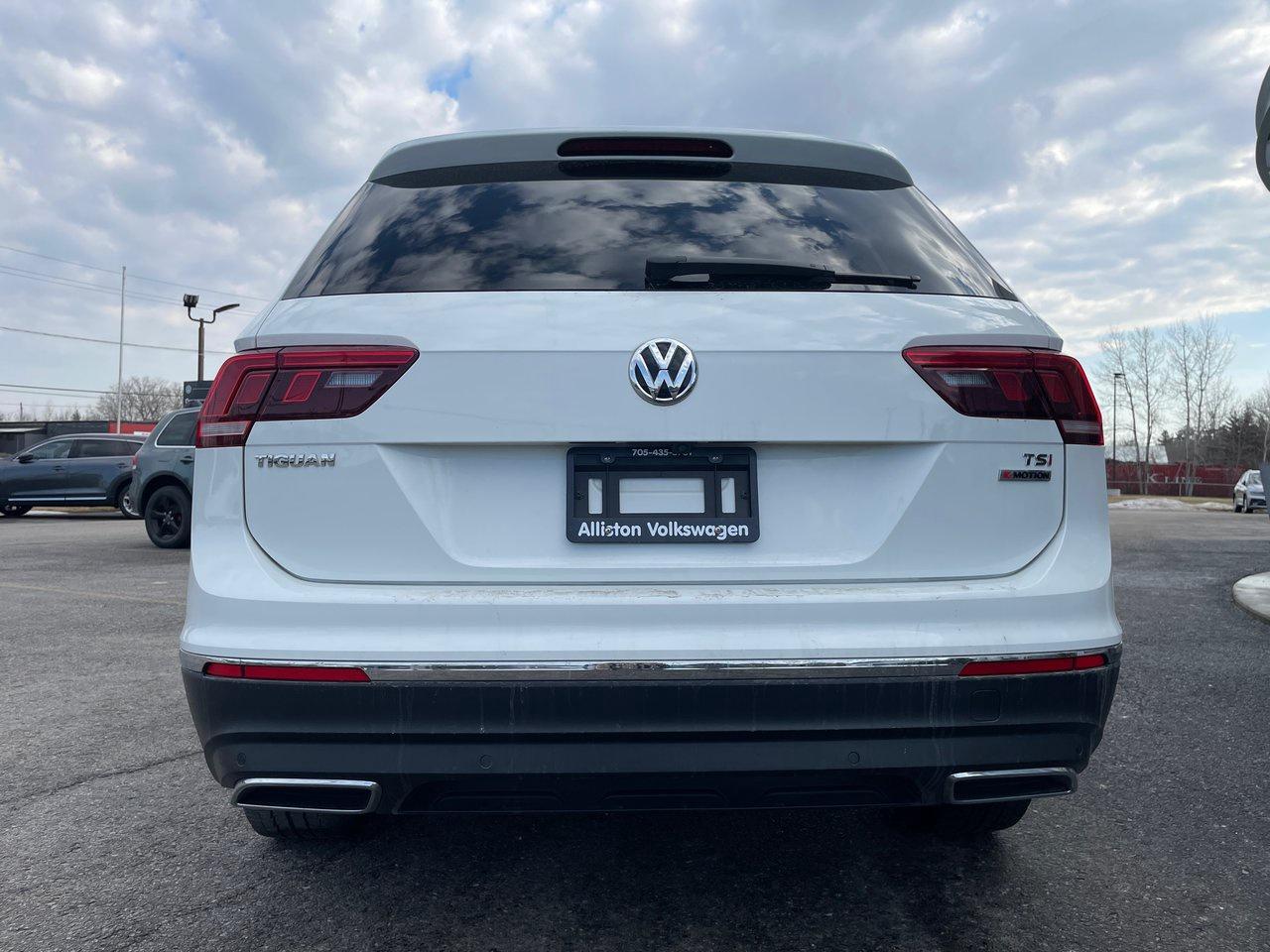 2018 Volkswagen Tiguan Highline 2.0T 8sp at w/Tip 4M Photo