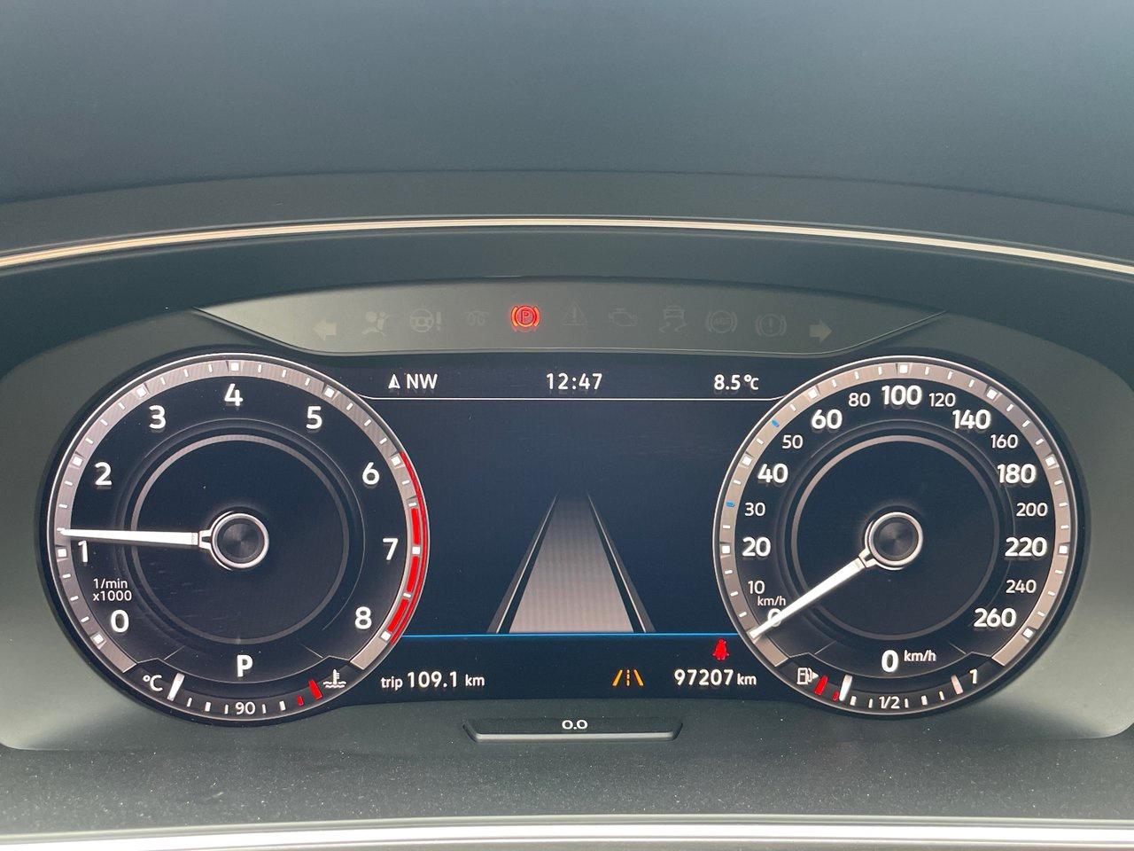 2018 Volkswagen Tiguan Highline 2.0T 8sp at w/Tip 4M Photo