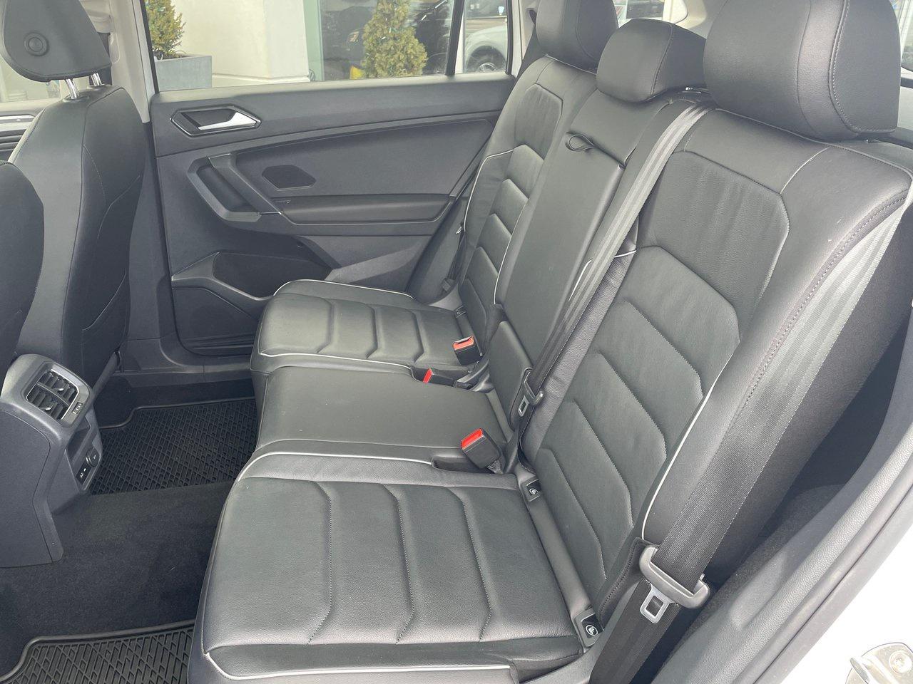 2018 Volkswagen Tiguan Highline 2.0T 8sp at w/Tip 4M Photo