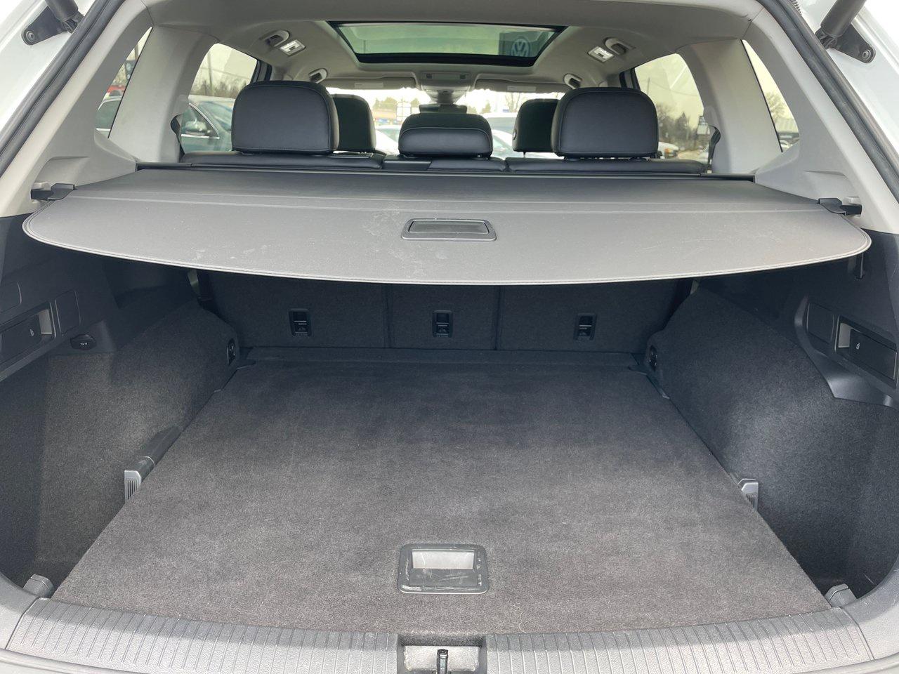 2018 Volkswagen Tiguan Highline 2.0T 8sp at w/Tip 4M Photo