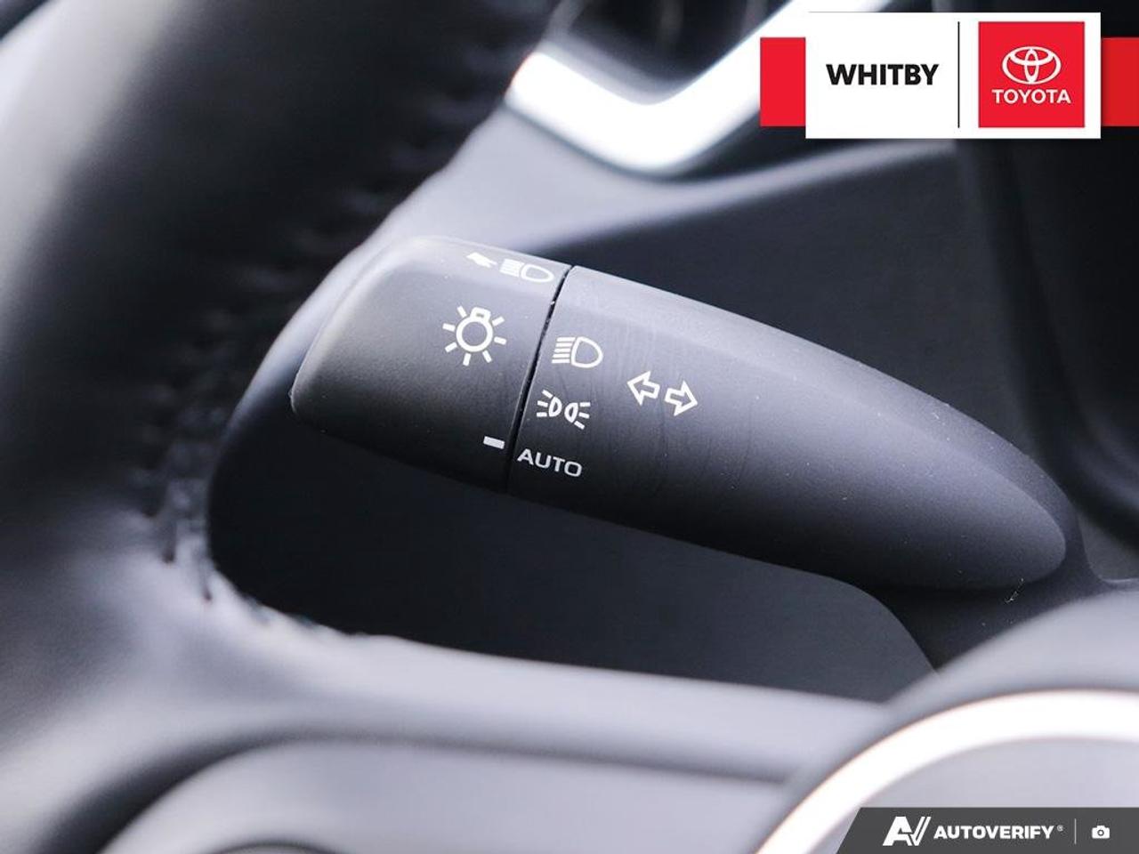 2024 Toyota Corolla HYBRID SE 1.8L Photo