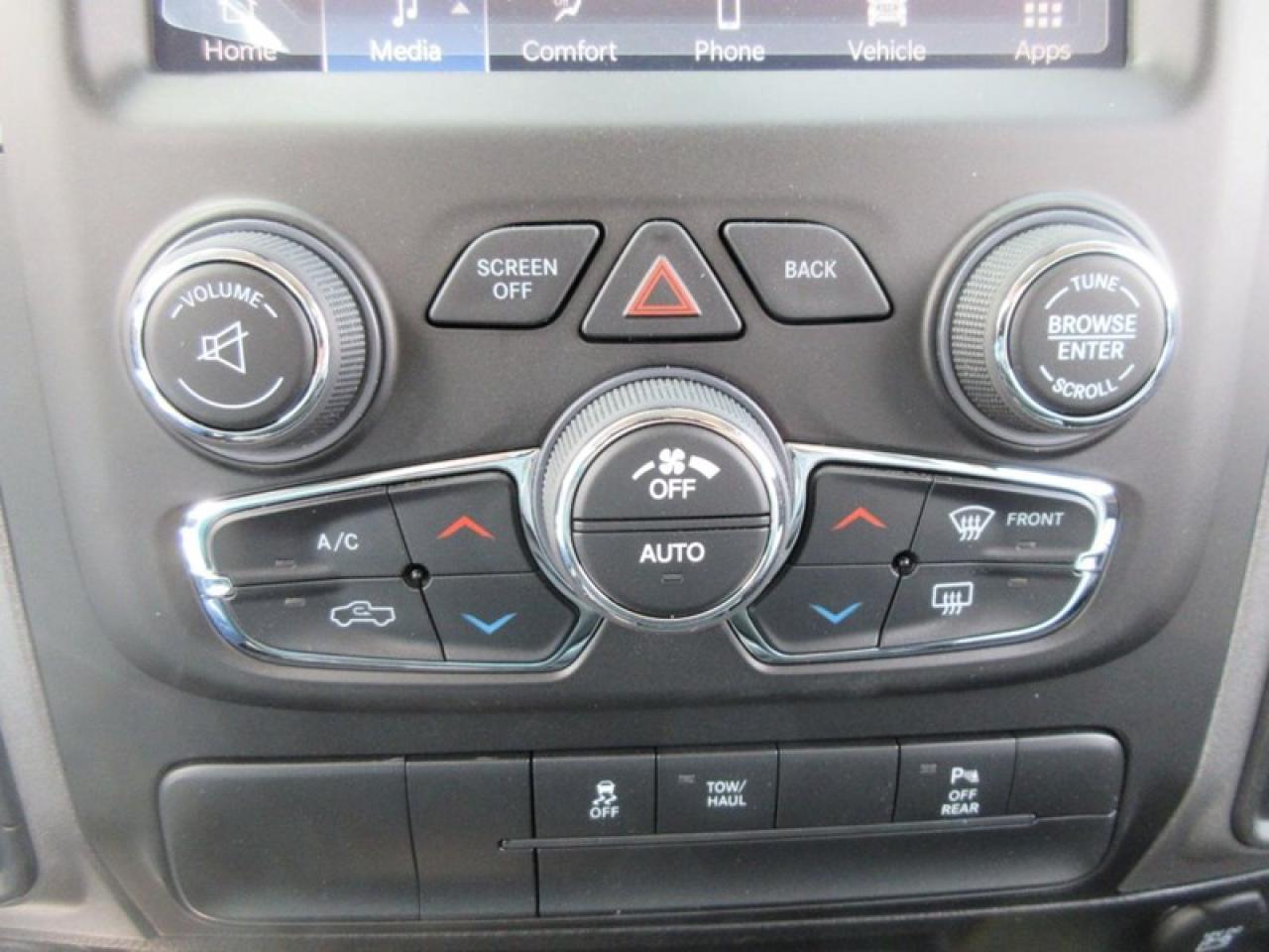 2022 RAM 1500 Classic Express Crew Cab Photo