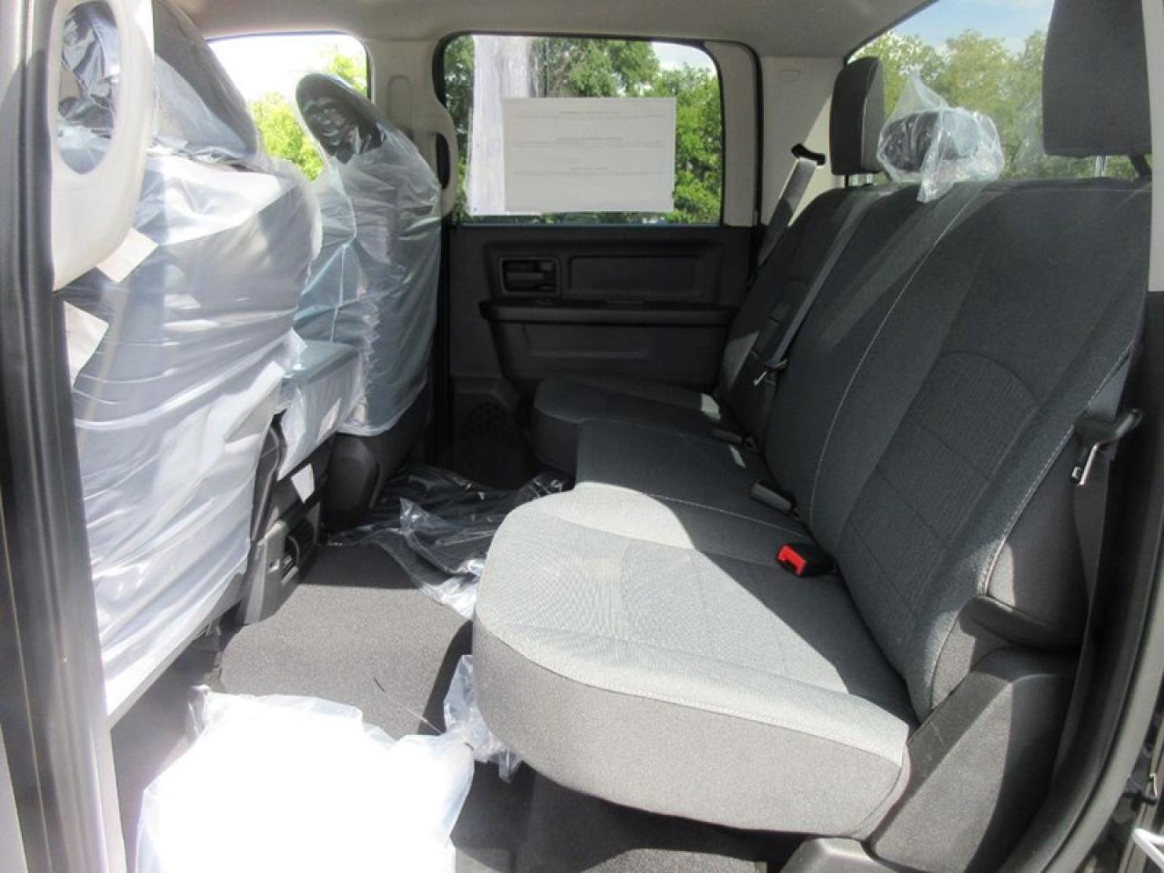 2022 RAM 1500 Classic Express Crew Cab Photo