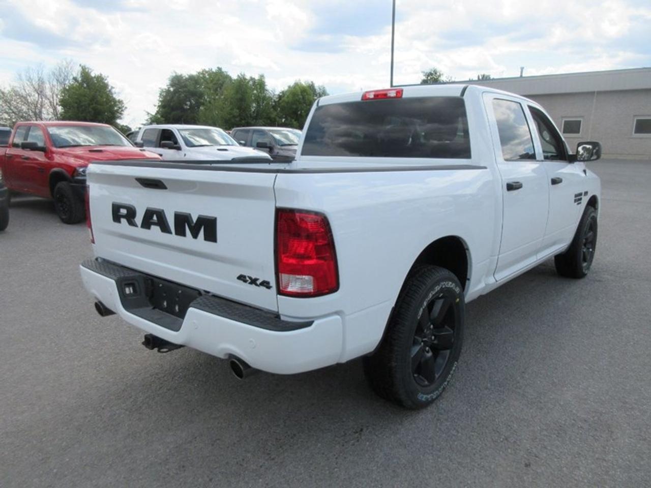 2022 RAM 1500 Classic Express Crew Cab Photo