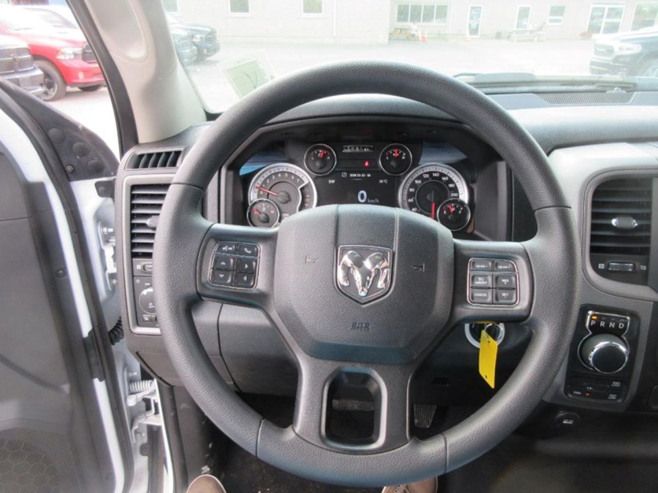 2022 RAM 1500 Classic Express Crew Cab Photo