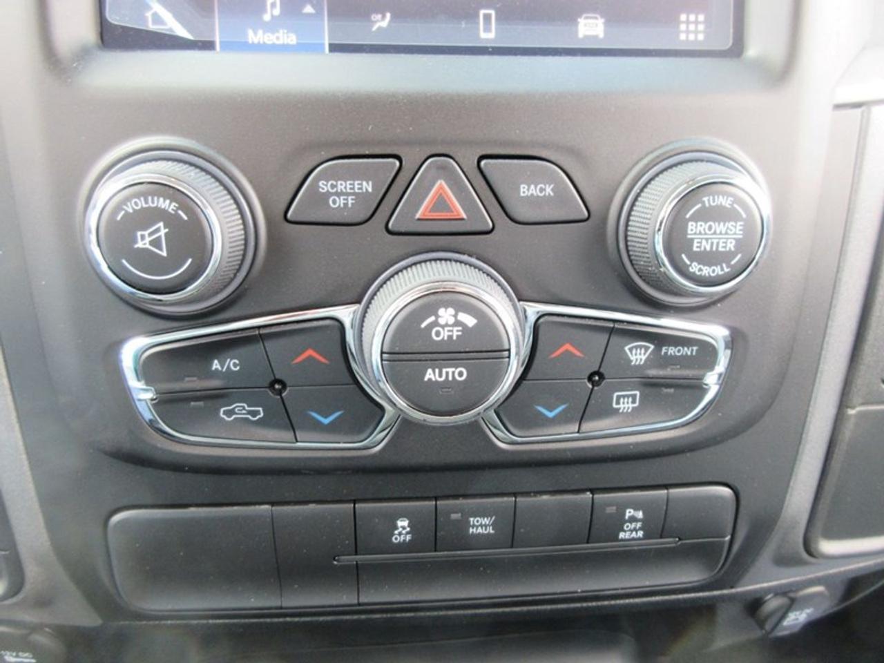 2022 RAM 1500 Classic Express Crew Cab Photo
