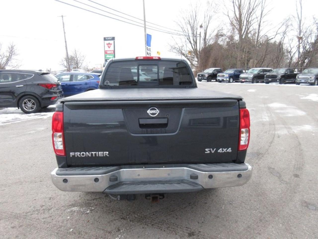 2013 Nissan Frontier SV King Cab V6 Photo