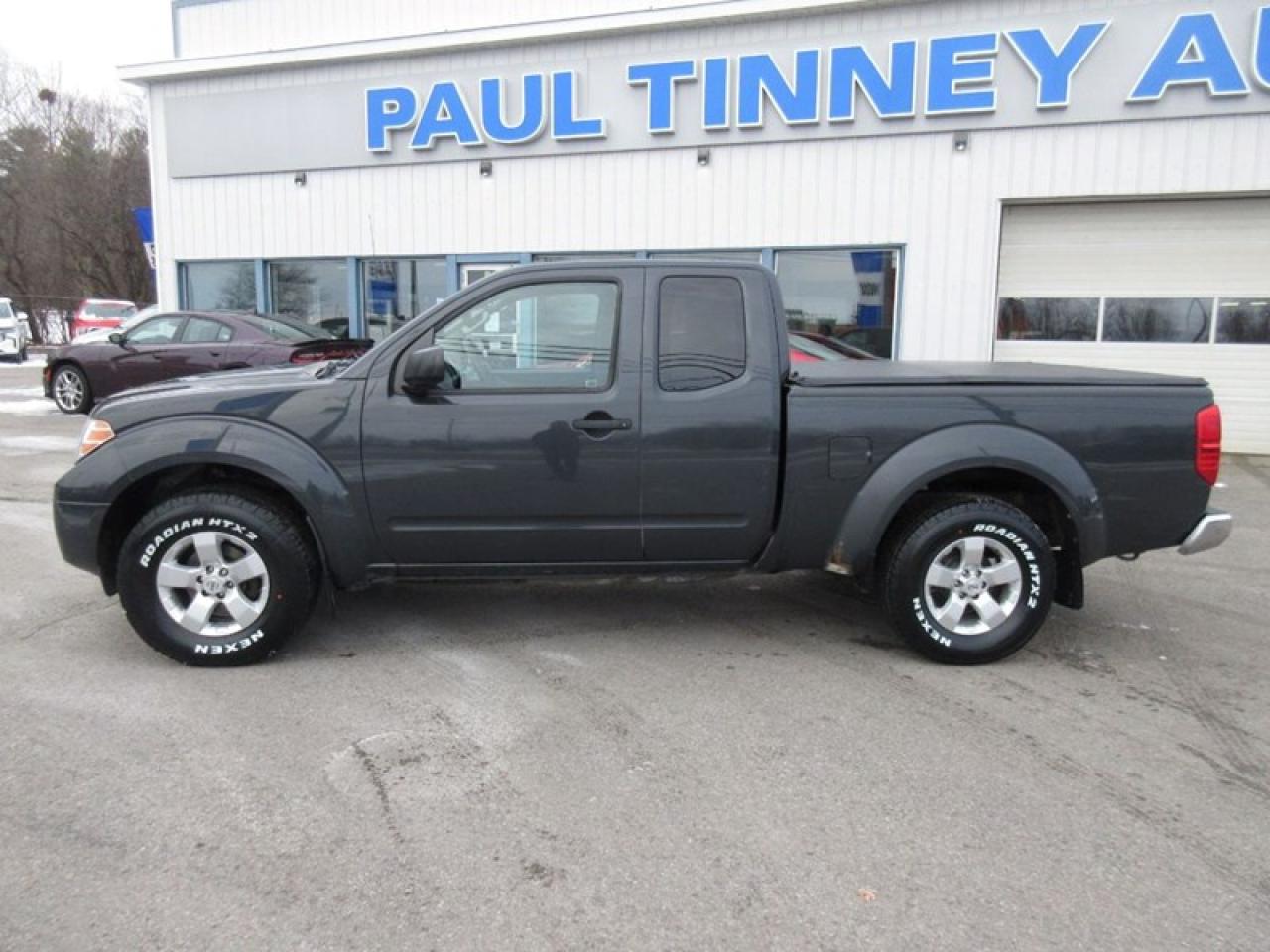 2013 Nissan Frontier SV King Cab V6 Photo