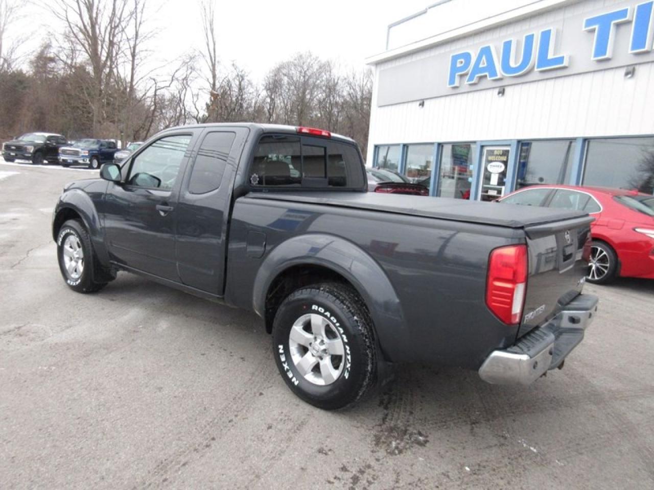 2013 Nissan Frontier SV King Cab V6 Photo