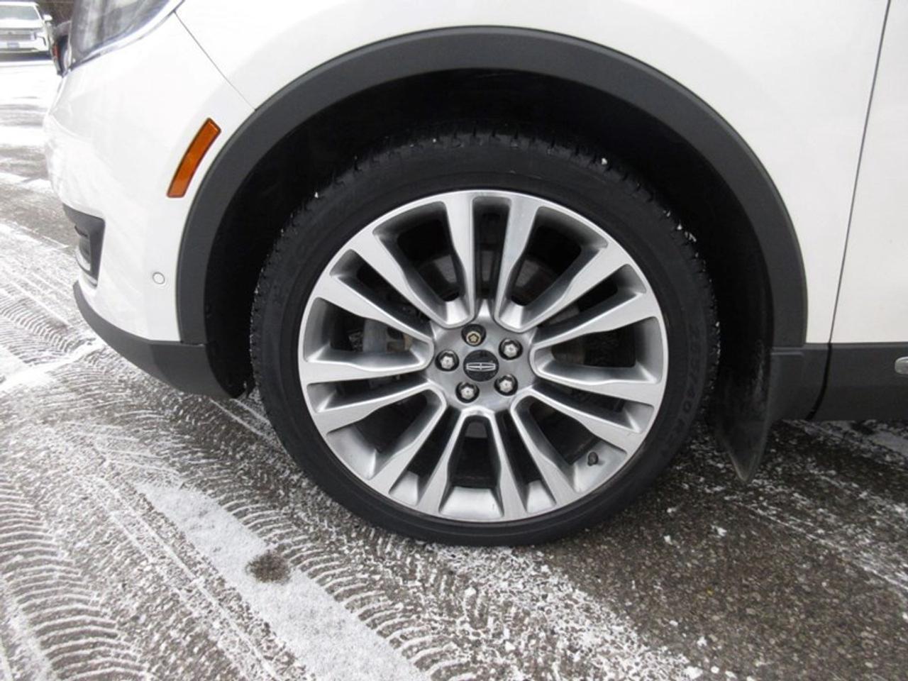 2016 Lincoln MKX Reserve Photo