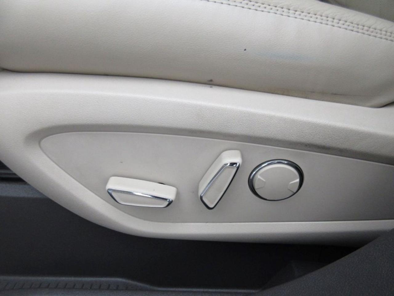 2016 Lincoln MKX Reserve Photo