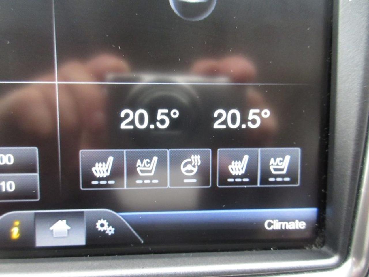 2016 Lincoln MKX Reserve Photo