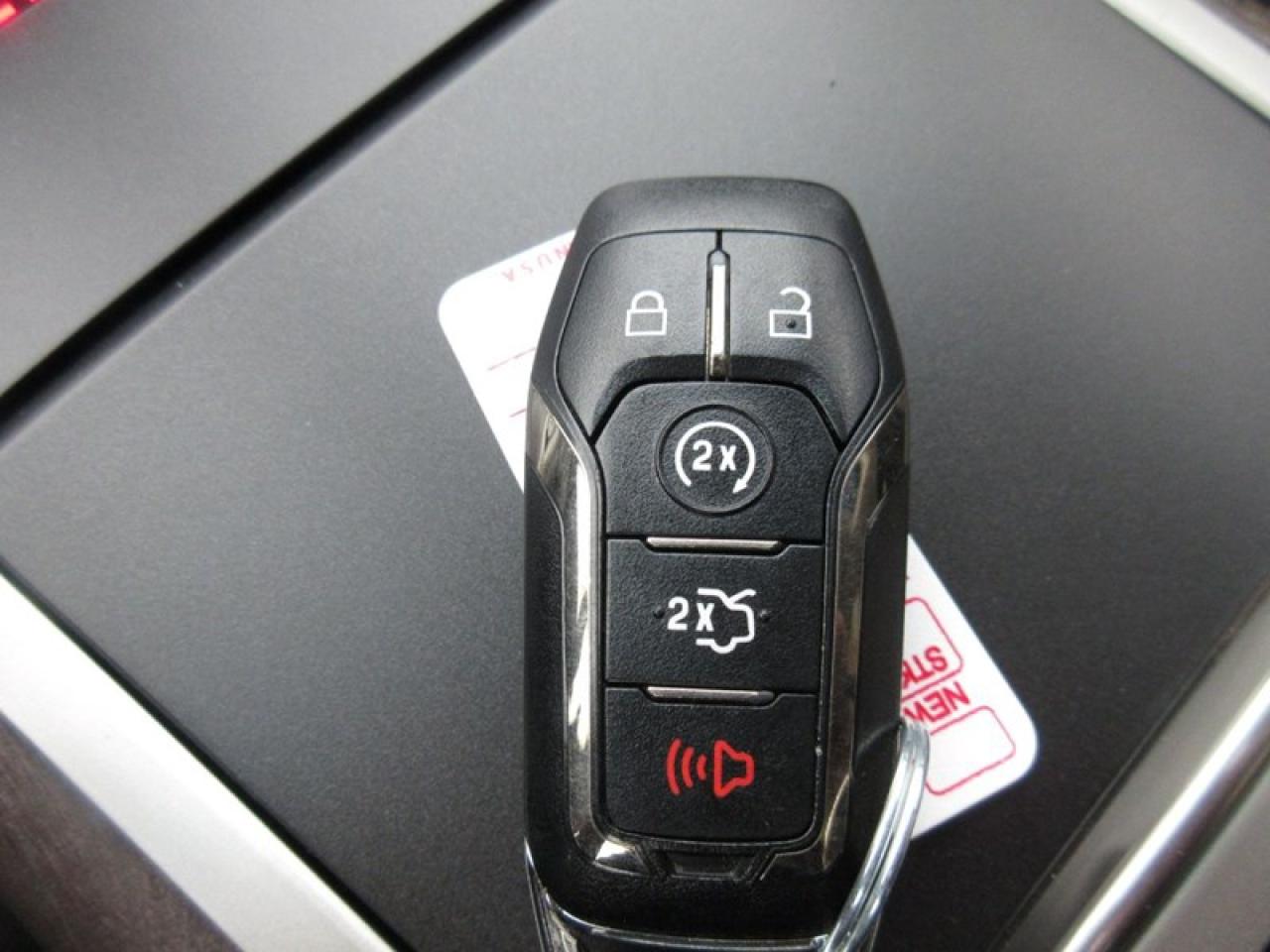 2016 Lincoln MKX Reserve Photo