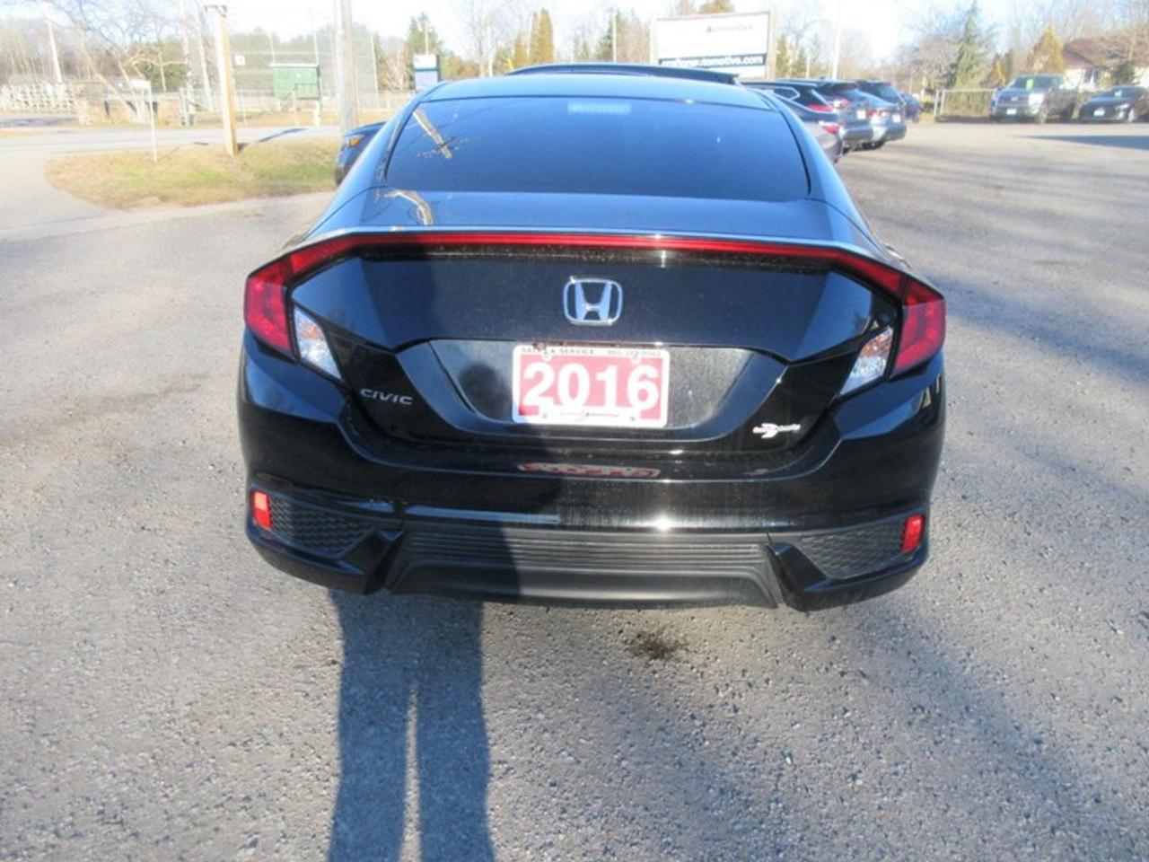 2016 Honda Civic EX Turbo Photo3