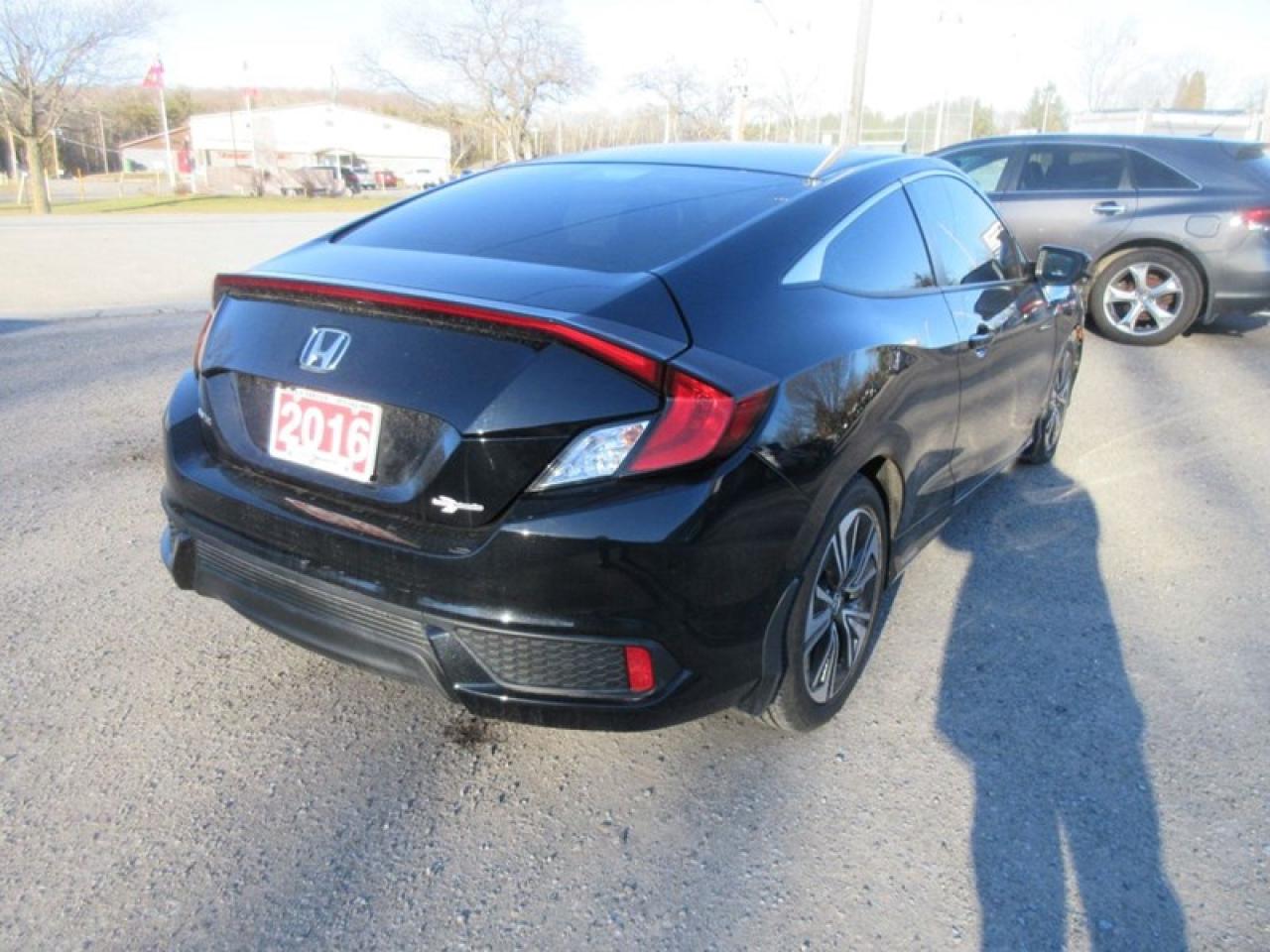 2016 Honda Civic EX Turbo Photo