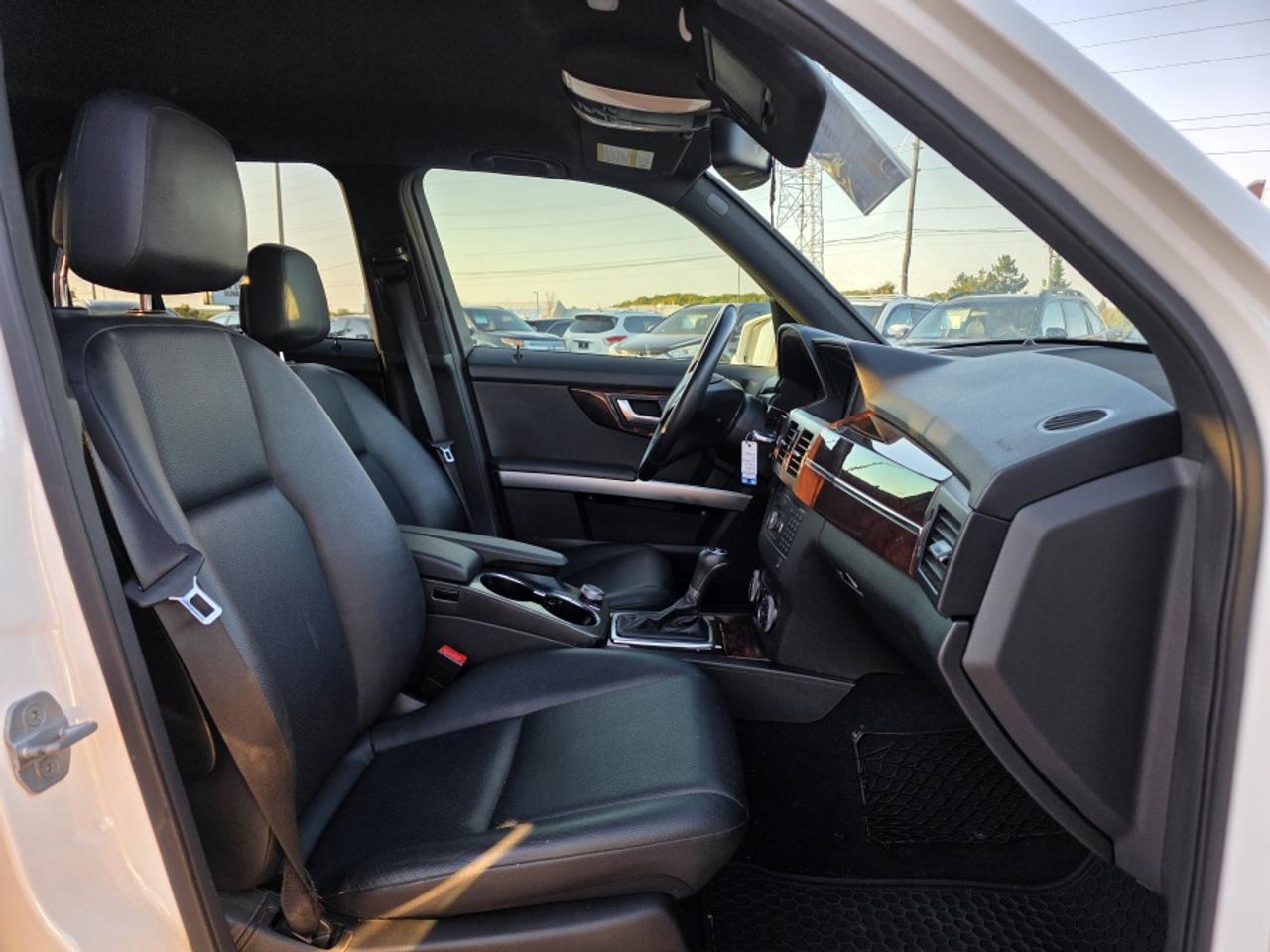 2012 Mercedes-Benz GLK LEATHER | 4-MOTION AWD Photo
