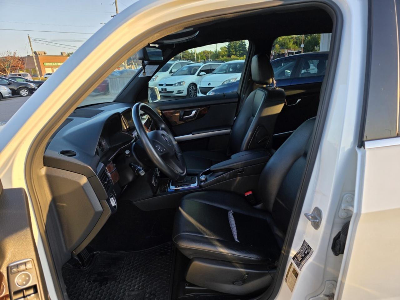 2012 Mercedes-Benz GLK LEATHER | 4-MOTION AWD Photo