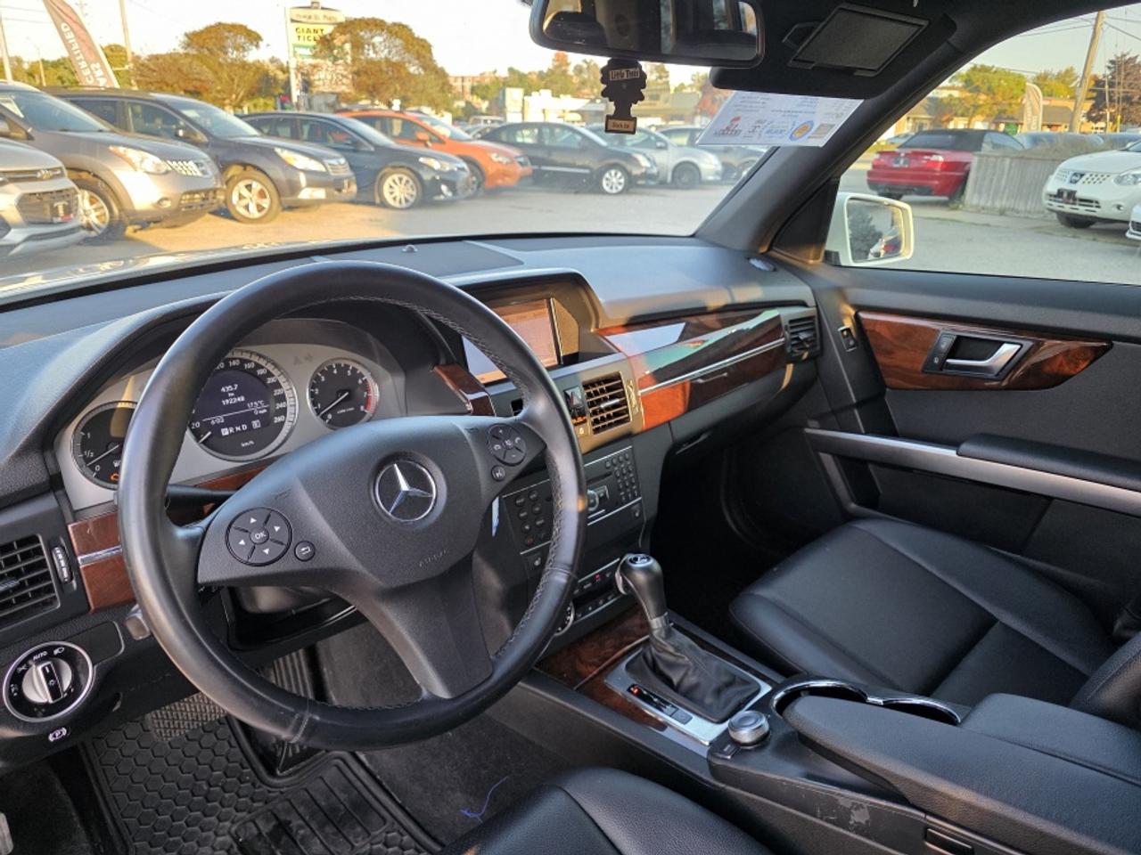 2012 Mercedes-Benz GLK LEATHER | 4-MOTION AWD Photo