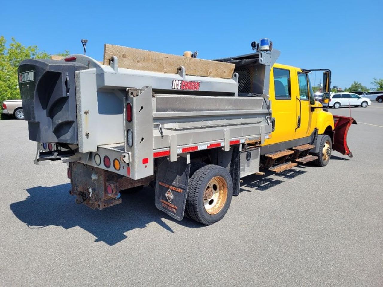 2015 International TerraStar Crew Cab 4X4 Photo