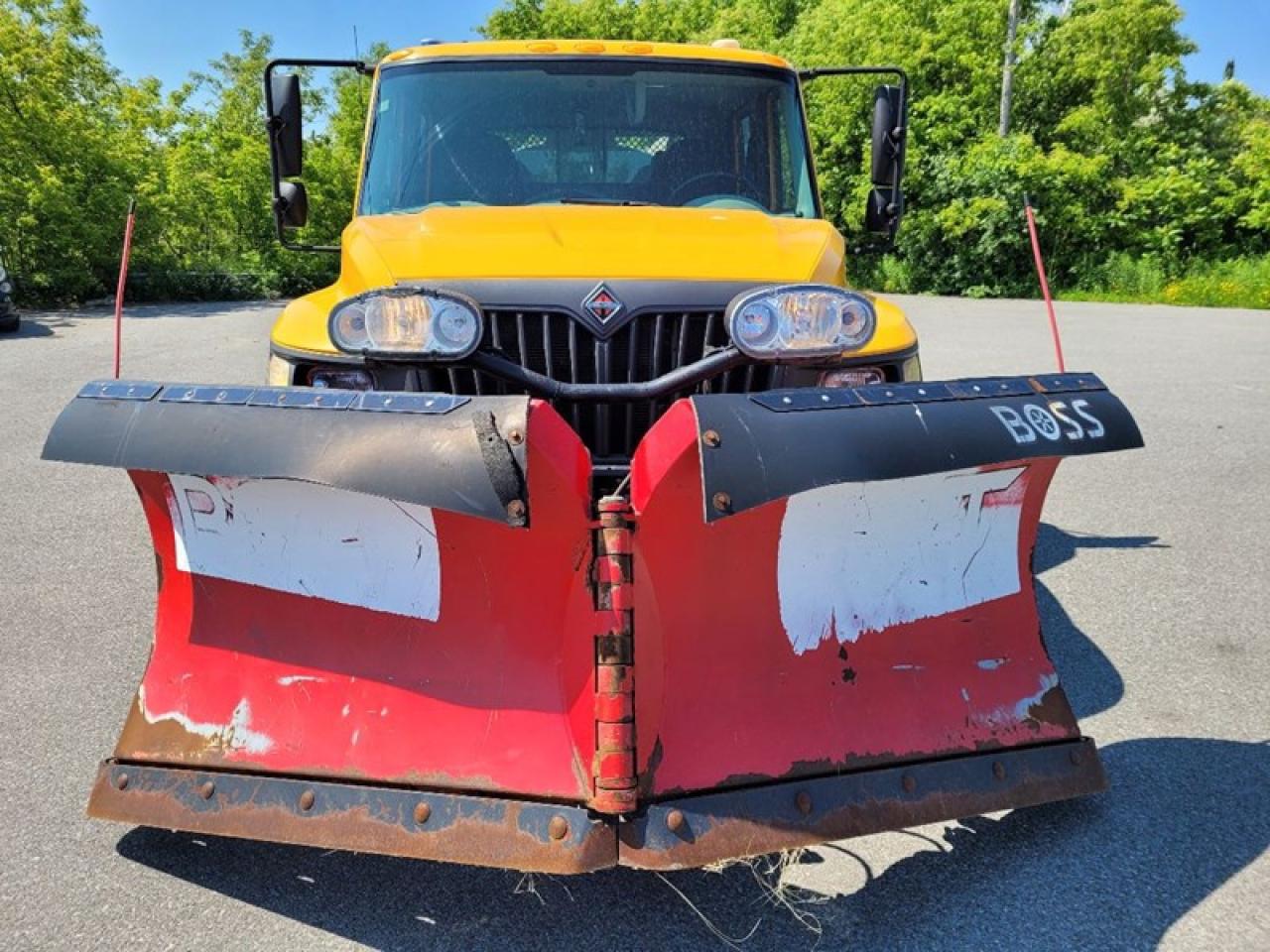 2015 International TerraStar Crew Cab 4X4 Photo