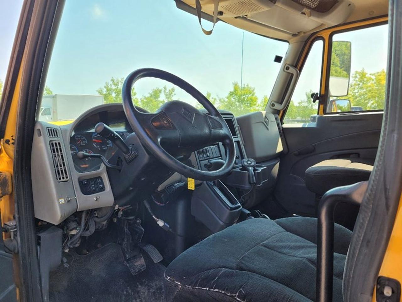 2015 International TerraStar Crew Cab 4X4 Photo