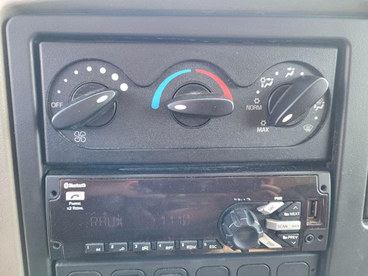 2015 International TerraStar Crew Cab 4X4 Photo