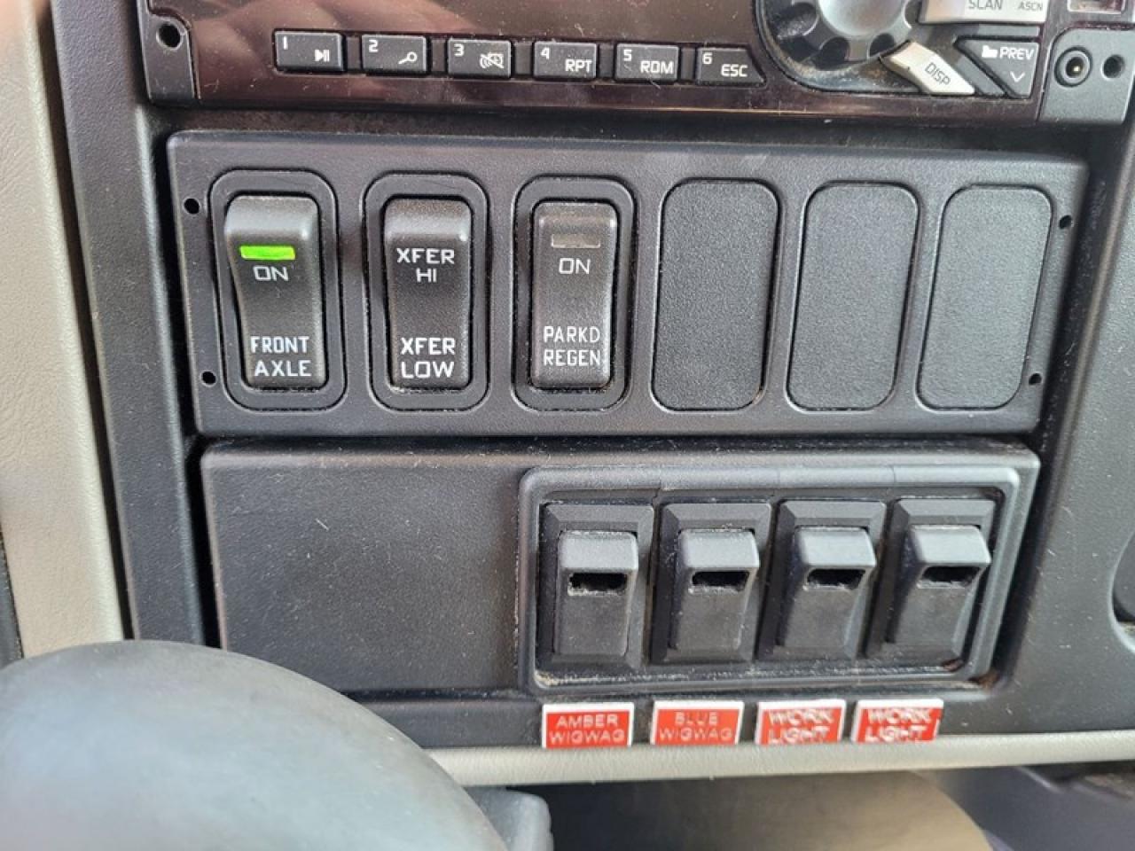 2015 International TerraStar Crew Cab 4X4 Photo