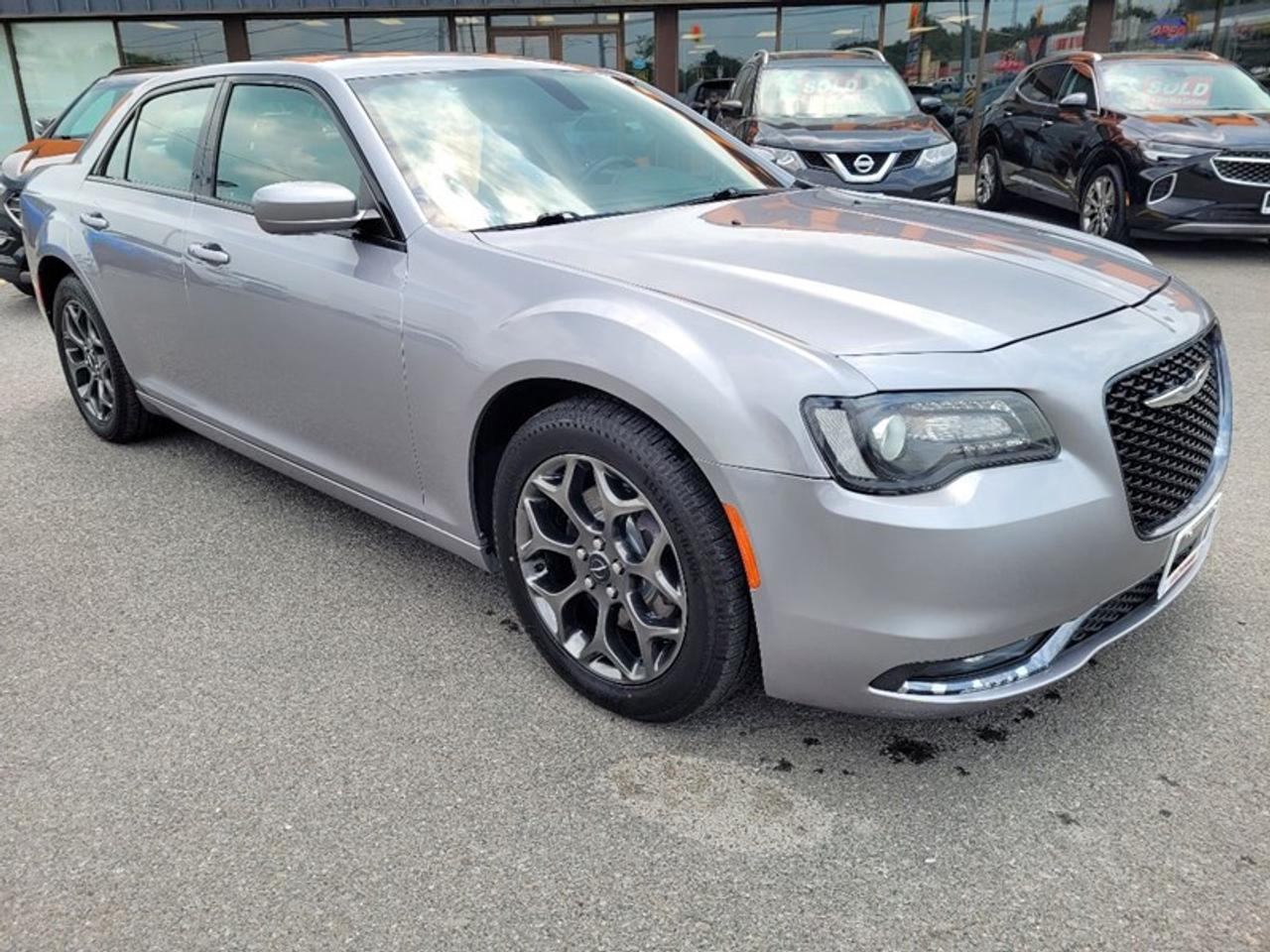 2018 Chrysler 300 S AWD Photo5